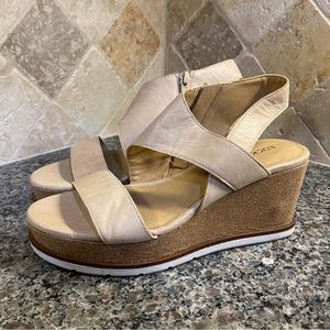 Lucky Brand wedged Sandal heels size 6.5 khaki-tan 3 inch wedge heel Sandals